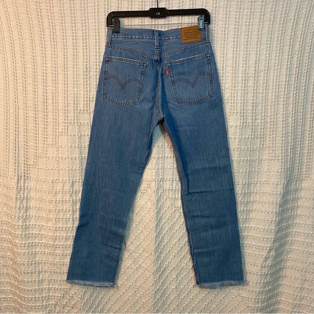 NWOT Levi's Wedgie Straight Jeans | Size 26 - Picture 2 of 6